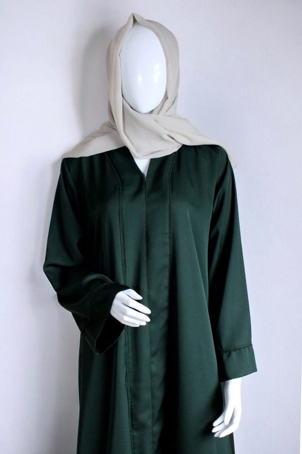 Emerald Elegance - Image 2